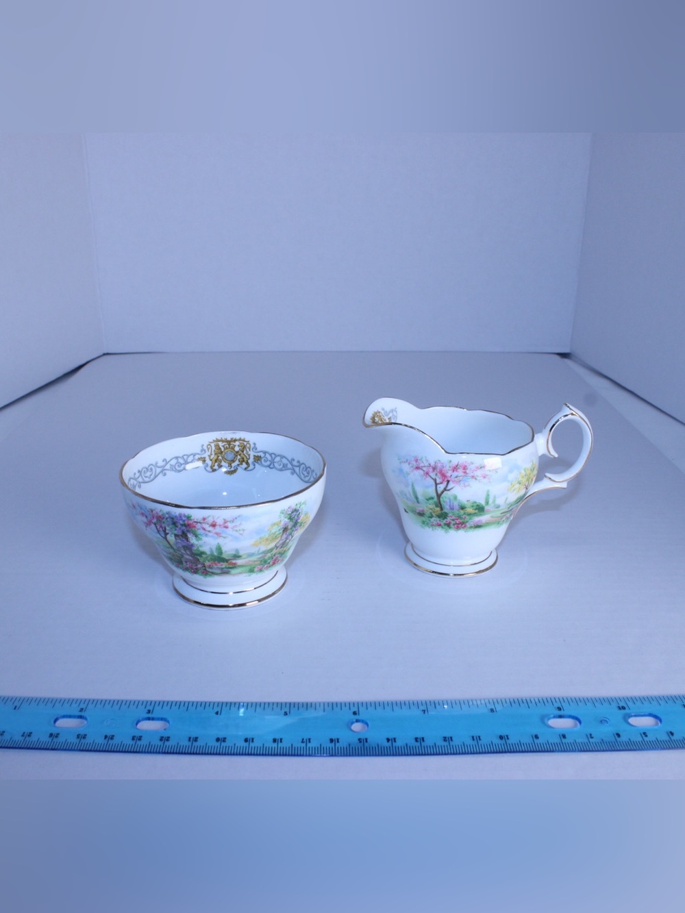 Collectable Queen Anne Royal Kew Gardens Open Cream and Sugar Bowl Set